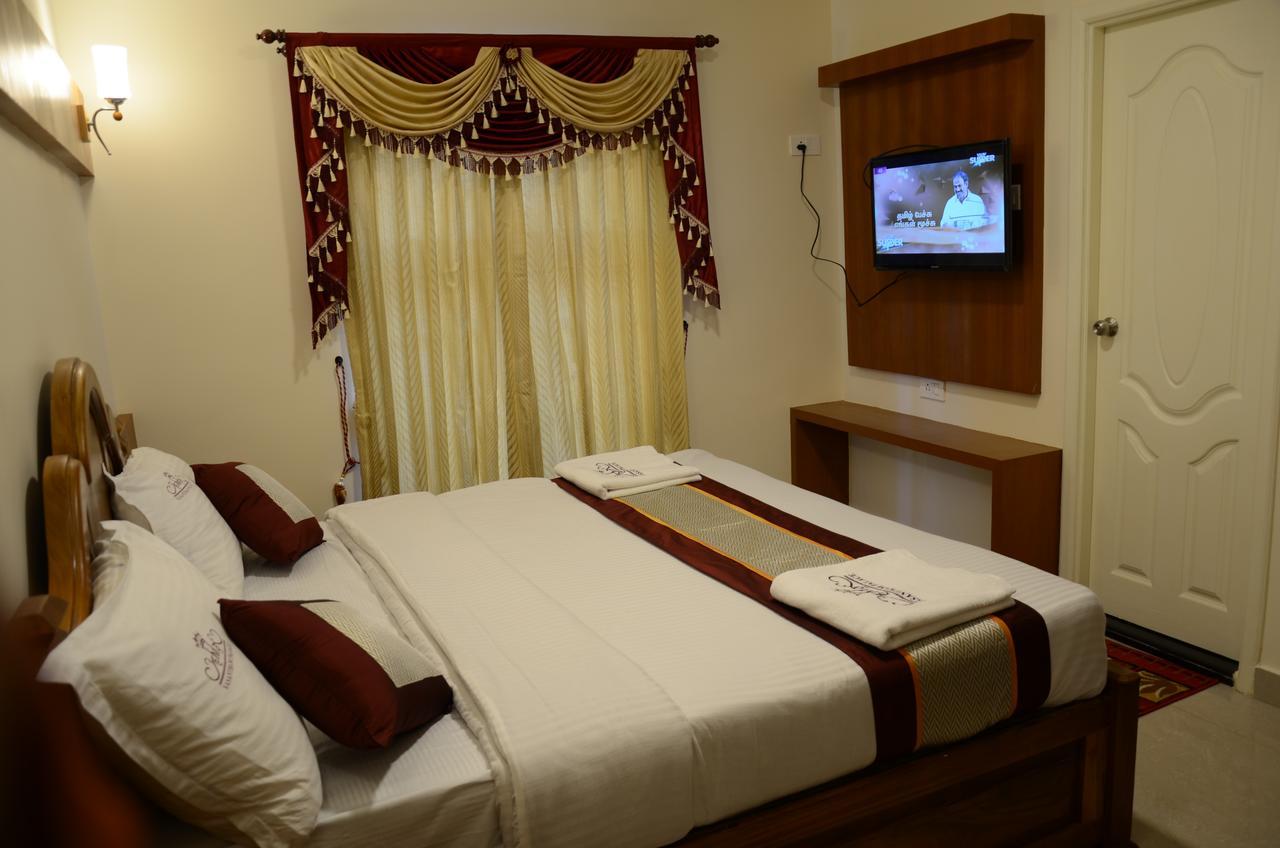 Hotel Vasantham Palace Ooty Exterior foto