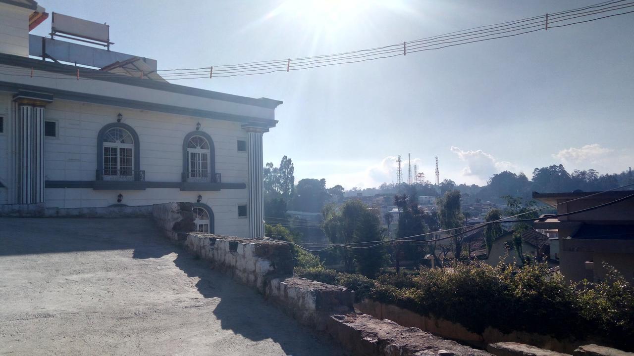 Hotel Vasantham Palace Ooty Exterior foto